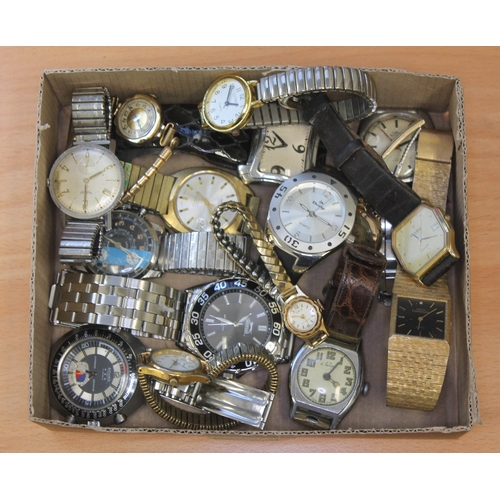 160 - A tray of mainly vintage wristwatches.