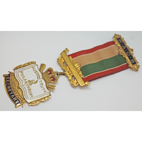 180 - A Royal Antediluvian Order of Buffaloes Masonic type hallmarked 9ct gold, gilt metal and enamel meda... 