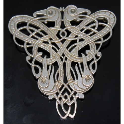 232 - A modern Scottish Celtic style hallmarked silver brooch by Rita & Douglas Scott (Tain Silver), lengt... 