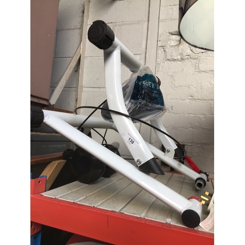 138 - Confidence indoor bike turbo trainer.