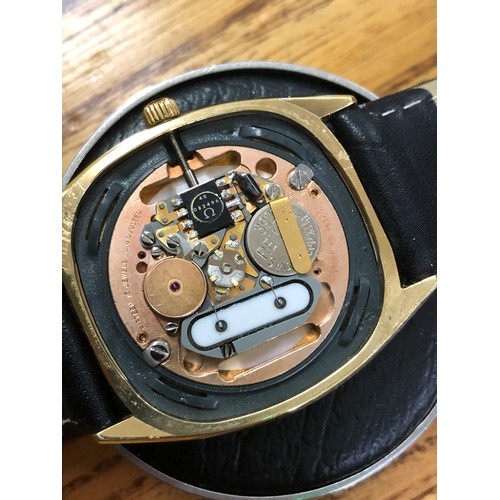 119 - A 1977 gold plated Omega De Ville Quartz reference 192.0028, the gold tone signed dial having gold a... 