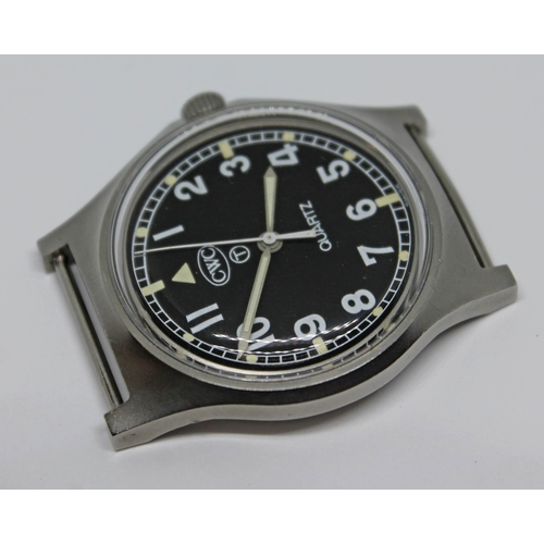 102 - A 1980 CWC British military issue stainless steel quartz wristwatch, the signed black dial having Ro... 