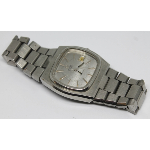 107 - A 1977 Omega Seamaster Quartz stainless steel wristwatch 196.0090 with signed silvered dial, hour ba... 