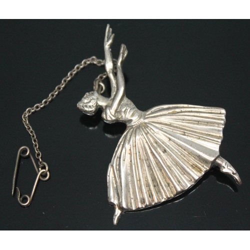 142 - A vintage silver brooch formed as a dancing ballerina designed by Frederick Massingham for DH Philli... 