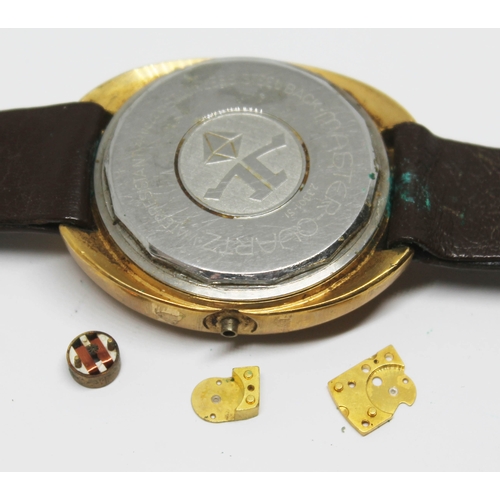 202 - A vintage gold plated Jaeger-LeCoultre Master - Quartz wristwatch reference 23301-51, with gold and ... 