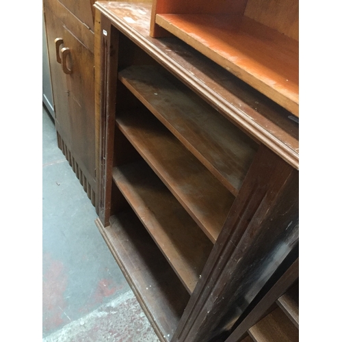 946 - Pine bookcase