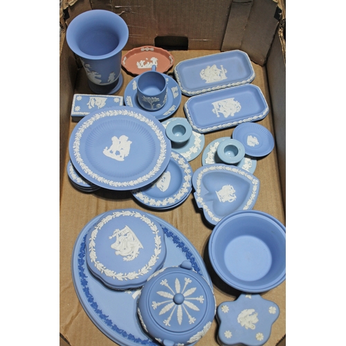 272 - A box of Wedgwood, mainly Jasper ware, approximately 23 pieces.