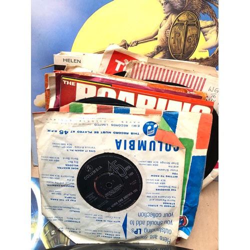 712 - Box of LP and single records