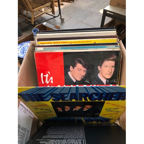 712 - Box of LP and single records