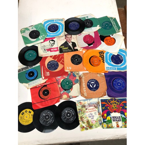 160 - A bag of 7 inch singles