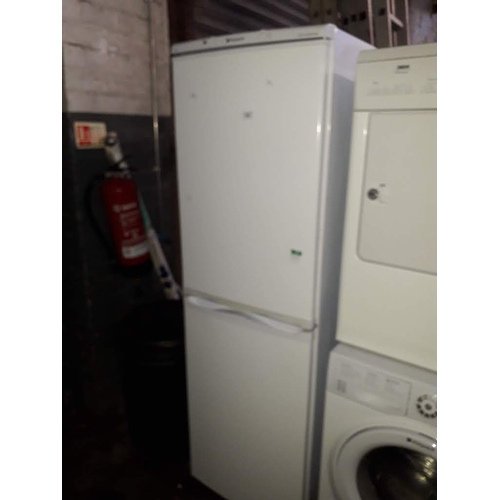 898 - A Hotpoint fridge freezer