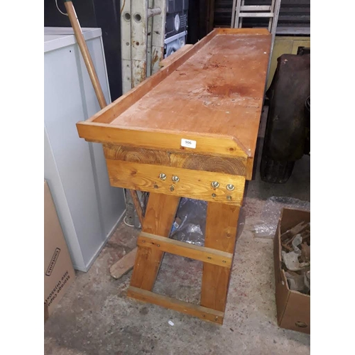 906 - A large pine work bench