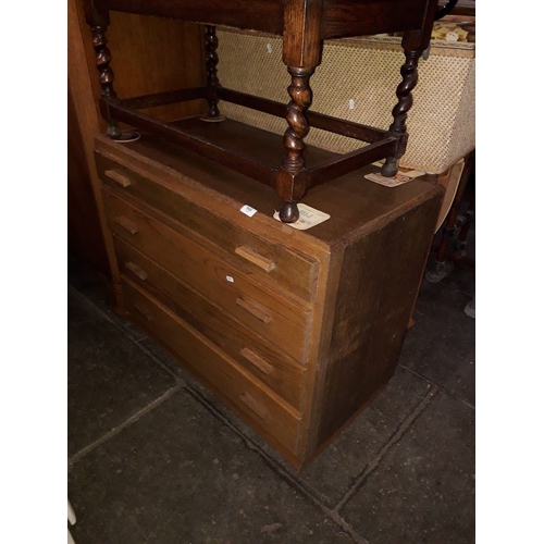 908 - An oak four drawer chest