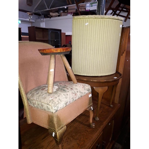 913 - An occasional table, a Lusty Lloyd Loom wicker corner basket, small three leg stool and a woven nurs... 