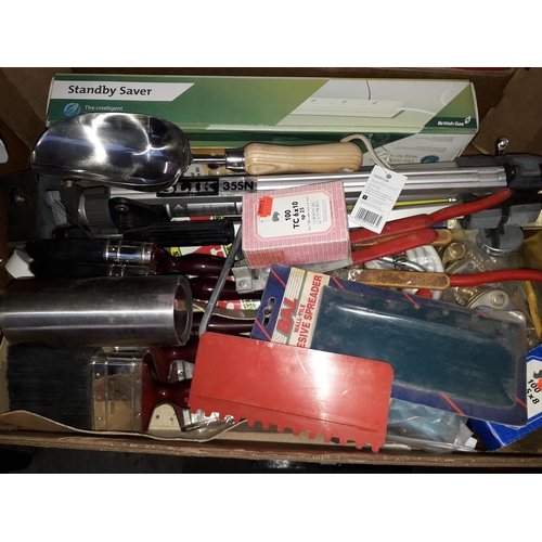 1067 - A box of garage items.