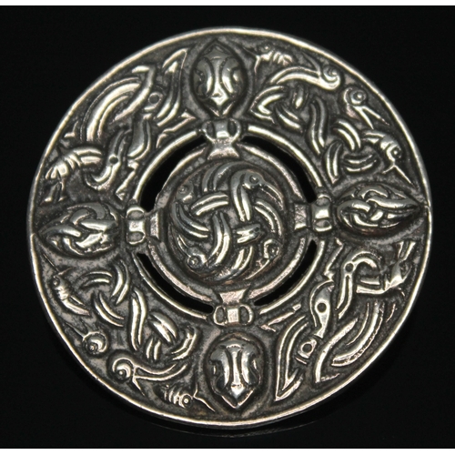 129 - A Scottish silver Celtic style target brooch, Robert Allison, Glasgow 1954, diam. 43mm, wt. 20.99g.