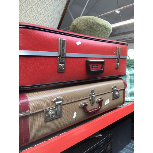 382 - 2 suitcases.