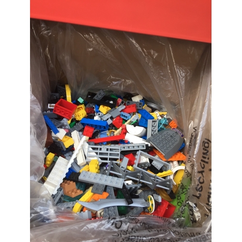 390 - A box of Lego