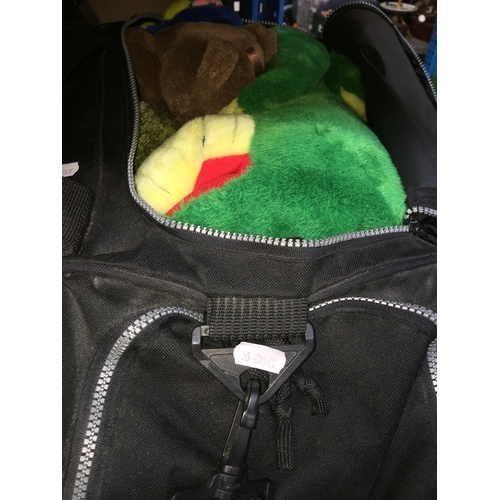 396 - A bag of cuddly toys