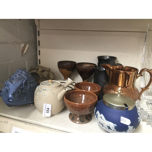 554 - Various ceramics