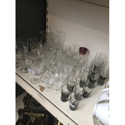 580 - Various glassware