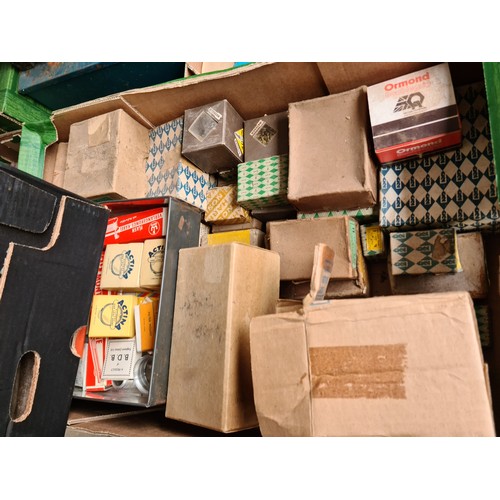 488 - 13 boxes + 4 wooden boxes + 3 metal toolboxes and multidrawer unit of misc tools and related items, ... 