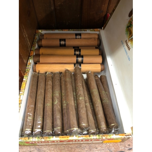 5 - A box of 31 cigars to include Romeo & Juliette and Henry Wintermans