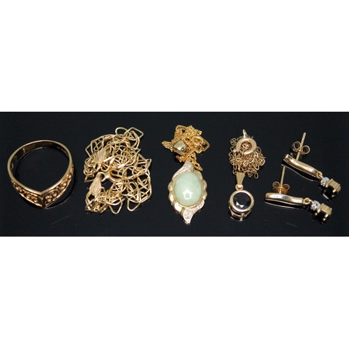 292 - Assorted jewellery comprising a hallmarked 9ct gold pierced wishbone ring, a bracelet marked '375', ... 