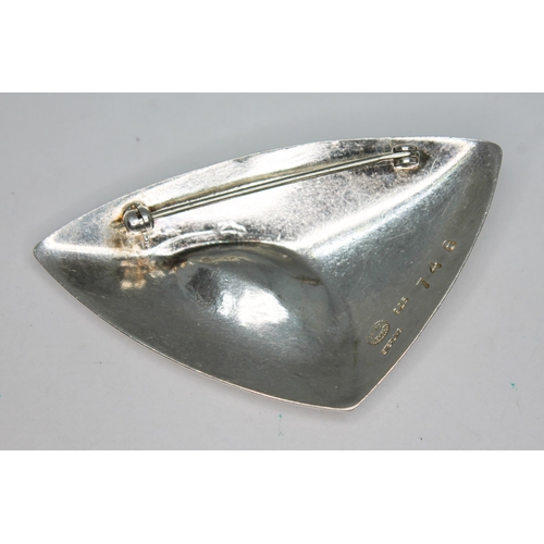 355 - A George Jensen silver brooch, number 748, length 58mm, weight 16.63g.