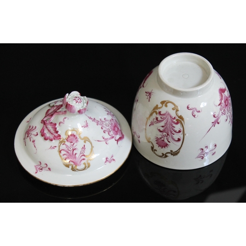 344 - A Worcester porcelain sucrier, circa 1780, with flower head finial to lid, pink floral designs and g... 