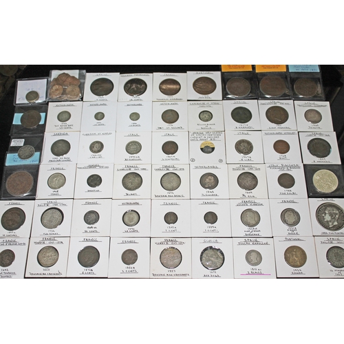 330 - A collection of European coins to include 1 x Geneva six sols 1678, 1 x france Henry II douzain auxc... 