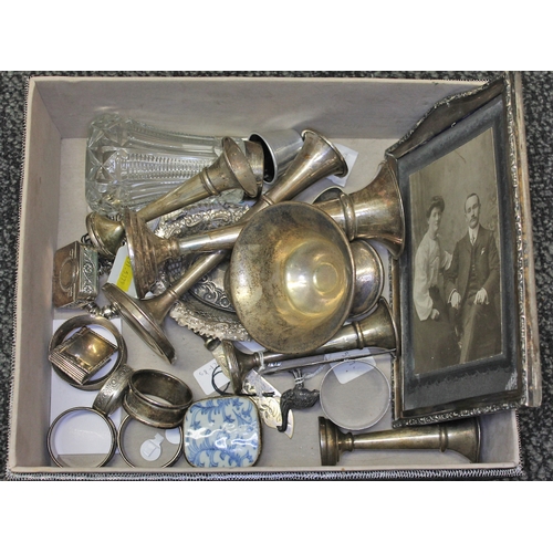 473 - Assorted hallmarked silver comprising a photograph frame 14.5cm x 21cm, vases etc, together with var... 