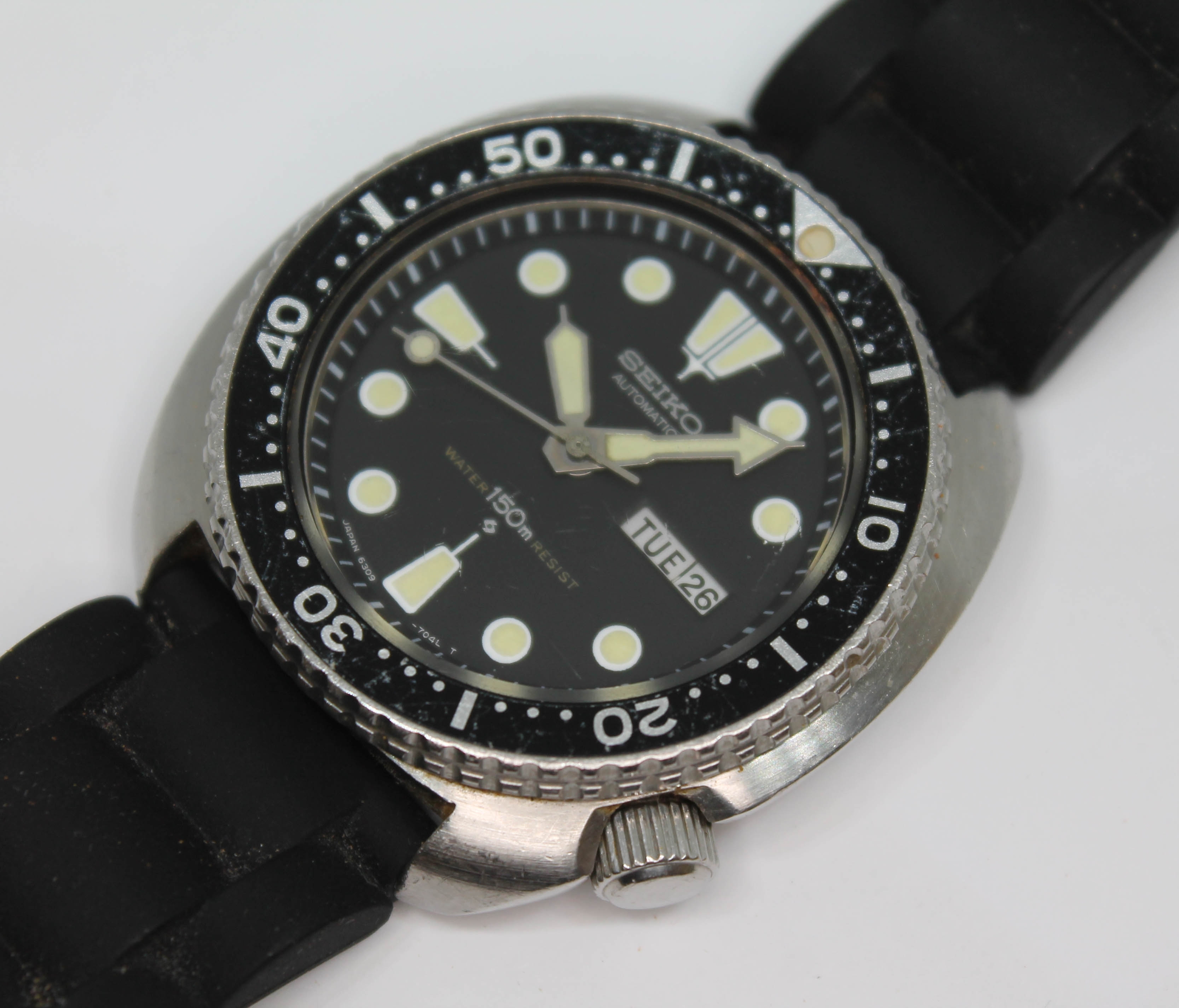 A Seiko Turtle 150m diver's watch, circa 1981, ref. 6309-7040, 17 jewels  automatic movement, signed