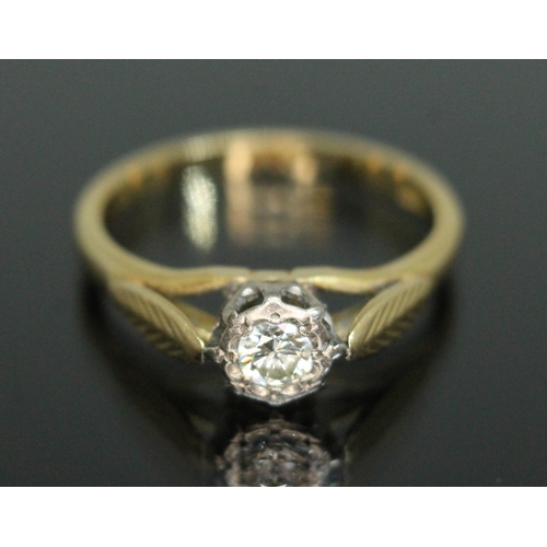 131 - A diamond solitaire ring, the round brilliant cut diamond weighing approx. 0.16 carats, chevron engr... 