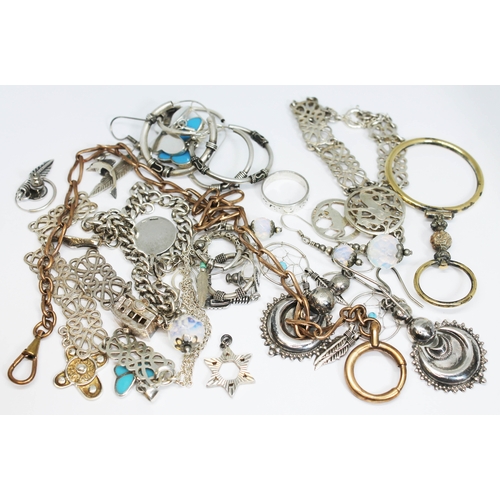 168 - A parcel of assorted jewellery including a yellow metal chain and a part of a yellow metal lorgnette... 