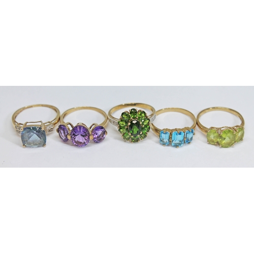 231 - Five assorted hallmarked 9ct gold rings, various settings, gross weight 13.02g, size P.