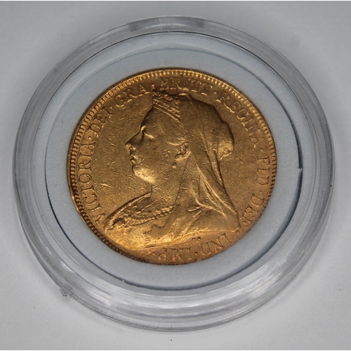 256 - Victorian 1899 sovereign, 10% buyer's premium (inclusive of VAT), normal online bidding fees apply.