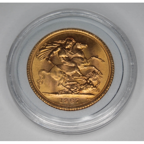 261 - Elizabeth II 1967 sovereign, 10% buyer's premium (inclusive of VAT), normal online bidding fees appl... 