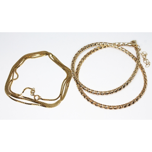 106 - A box link chain marked '9k and with 9ct gold import marks length 76cm, together with an Italian cho... 