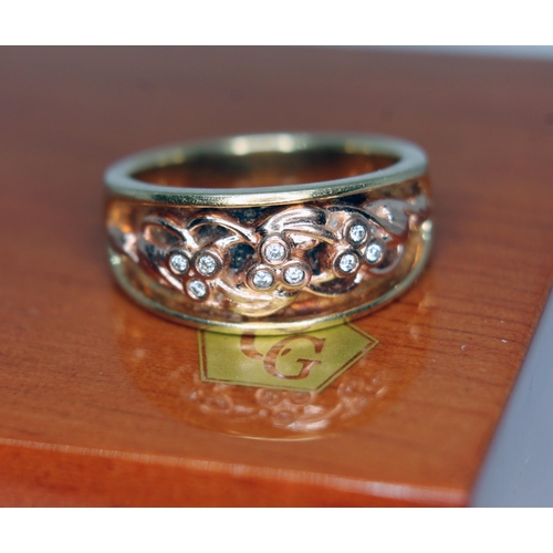 118 - A 9ct gold Clogau diamond ring, size J, wt. 4.79g, with associated wooden box.