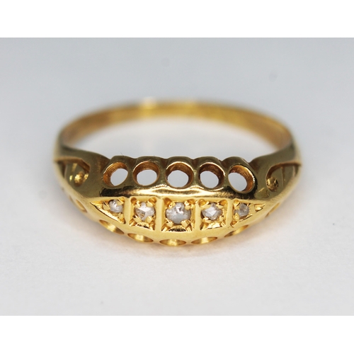 172 - An early 20th century hallmarked 18ct gold diamond ring, gross wt. 1.83g, size L.