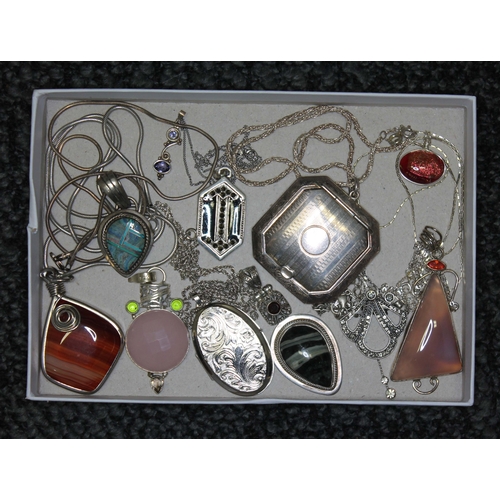 368 - A tray of assorted jewellery, mainly pendants marked '925'.