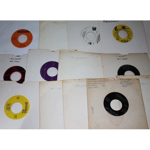 384 - A group of 12 northern soul 45s.