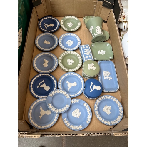 714 - A box of various Wedgwood Jasperware including pale blue, dark blue and green