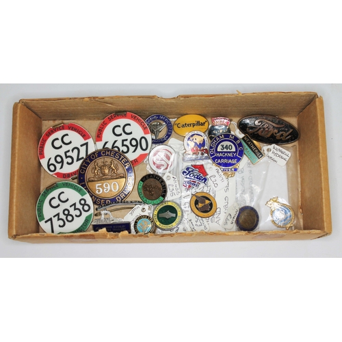 196 - Assorted badges including bus driver badges, car club badges, tractors and commercial vehicles, Ford... 