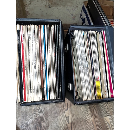 352 - A case of LPs, mainly Frank Sinatra and related genre and a case of classical LPs.