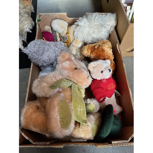 153 - A box containing various teddy bear collectables including Cherished Teddies, Boyds, Colour Box mini... 