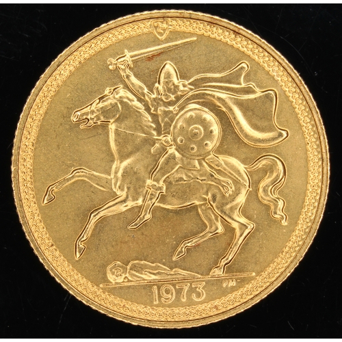 109 - Elizabeth II Isle of Man 1973 full sovereign.