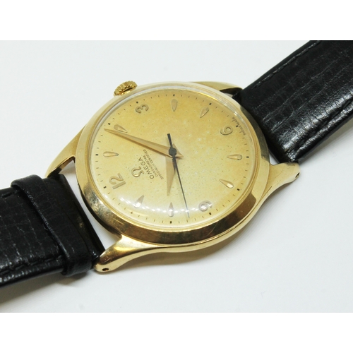 93 - An 18ct gold Omega chronomtre wristwatch, circa 1950s, diameter 35mm, signed gold tone dial sword ha... 