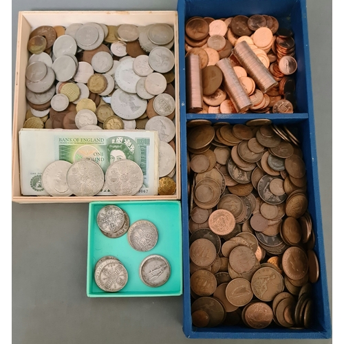 32 - 2 trays of GB and world coins & banknotes to include some silver coins.